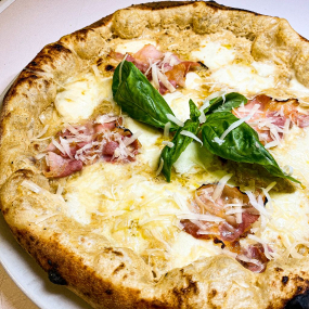 Pino Daniele (bianca)