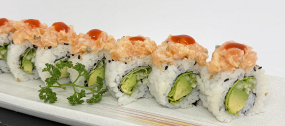 M6. Uramaki Spicy Salmone