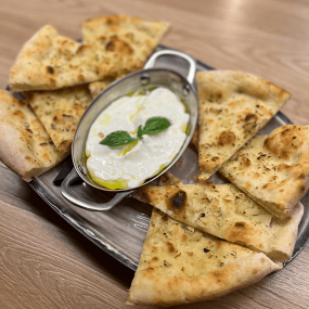 Stracciatella pizzaiola