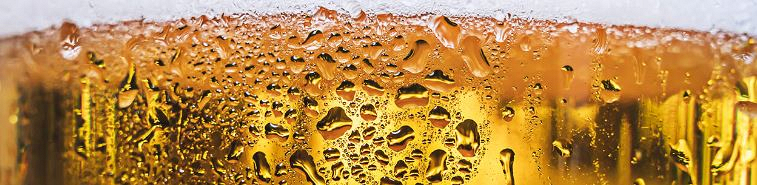 ALKOHOLISCHE GETRÄNKE