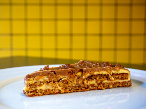 Tarta de Almendra Cubierta de Chocolate con Leche