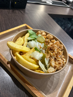 Spicy Bowl z frytkami