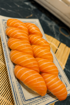 SUSHI BOX ( 10pièces) 