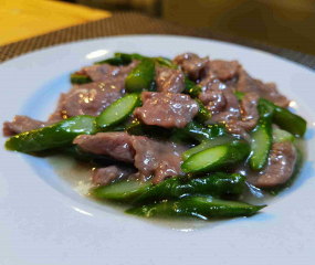 423 MANZO* CON ASPARAGI*