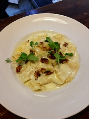 PAPPARDELLE AU GORGONZOLA JAMBON CRU ET NOIX