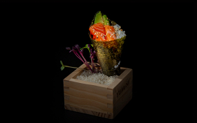 131. Temaki Salmone