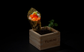 139. Temaki Spicy Salmone