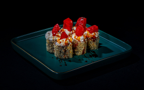 171. Hosomaki Fritto Fragola