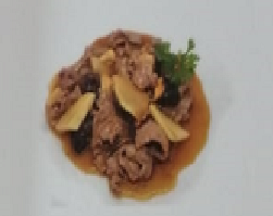 206 MANZO CON FUNGHI E BAMBÙ