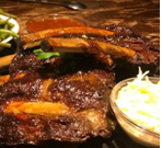 Beef Ribs       500g. m. Pommes Wegges ; Cole slaw und BBQ Sauce