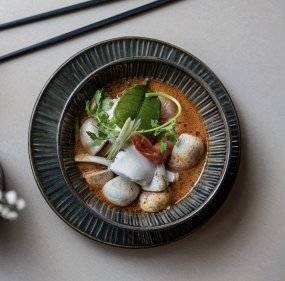  Tom Yum-Suppe mit Hünchen 