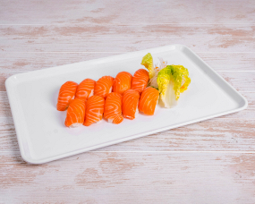 613. Nigiri Lachsfilets Set (10 Stück)