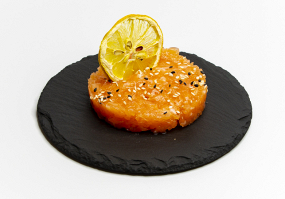 30. Tartara Salmone
