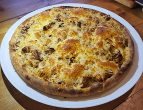 53. Pizza Pute 30 cm 