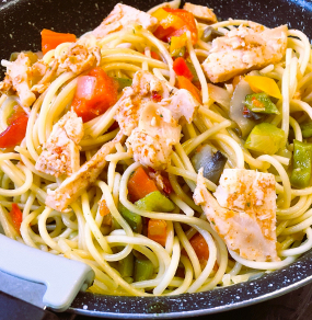 Poêlée de pâtes aux légumes & Poulet