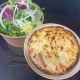 Tartelette aux oignons et salade verte