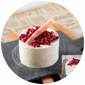 322 Chocolate Blanco con Núcleo de Frutas Rojas