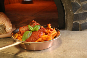 Rigatoni al Ragù Napoletano