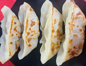 5- Gyoza 
