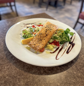 Steak z lososa na grilu