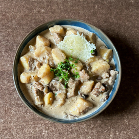 Gnocchi s vepřovou panenkou a hříbky