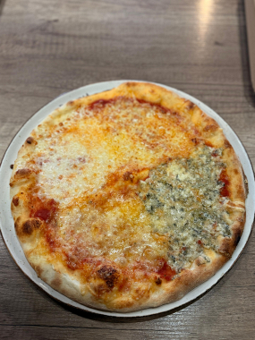 41.QUATTRO FORMAGGIO 40cm - 0,5szt