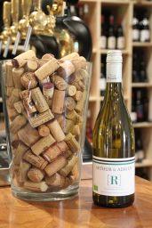 Cave à Vins & Champagnes