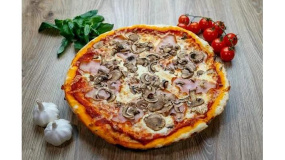Pizza Prosciutto e Funghi