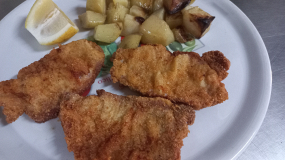 6 Pezzi Ali di pollo fritte + contorno a scelta