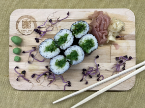 WAKAME SALÁTA MAKI