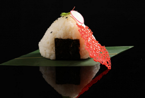 43 Onigiri salmone