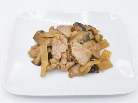 616. Maiale Funghi Bambu