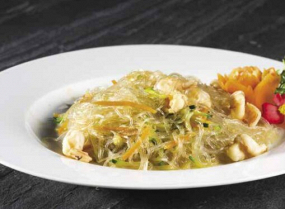 120. Spaghetti soia con verdure 