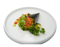 069. Spicy sake temaki 🌶