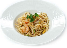 107. Udon con frutti di mare