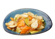 C32. Pollo  con mandorle 