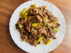 603 Stir-fried Lamb with Leek 葱爆羊肉