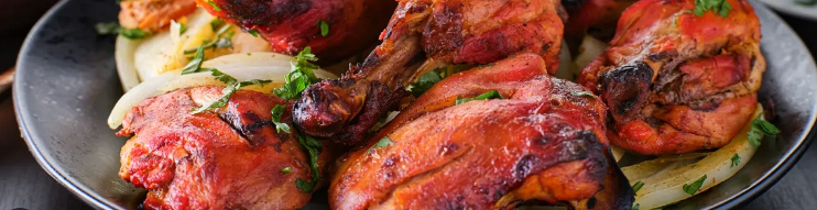 TANDOORI-SPEZIALITÄTEN