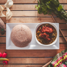 Amala/Eba/Pounded Yam met Ewedu Soep