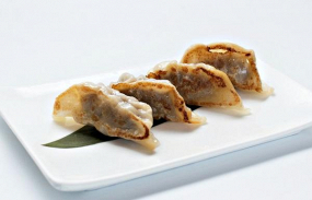 11  Gyoza di carne alla piastra caserecci