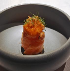 082 GUNKAN SALMONE PICCANTE 1PZ