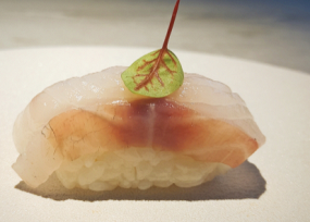 292 NIGHIRI BRANZINO