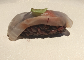 306 NIGHIRI BRANZINO BLACK