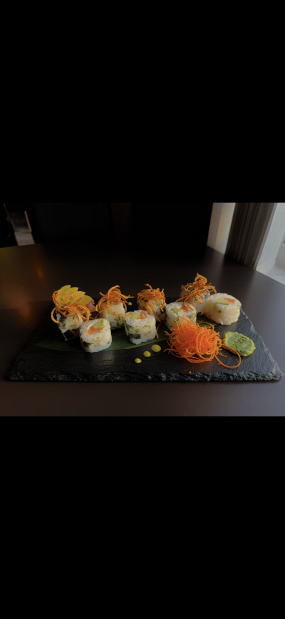 Crystal Salmon Roll