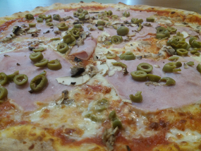 25. Capricciosa 40 cm