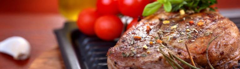 FLEISCHGERICHTE (Pommes etc.)