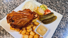 750 g Grilované bravčové koleno / Sült sertéscsülök 