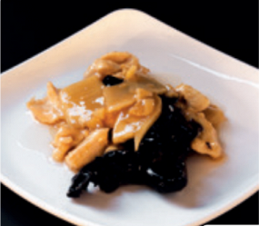 153 Pollo bambù e funghi