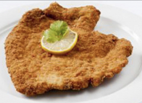 Smažený vepřový řízek, mačkané brambory  