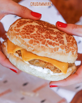 FISH BURGER BABY servito con Chips